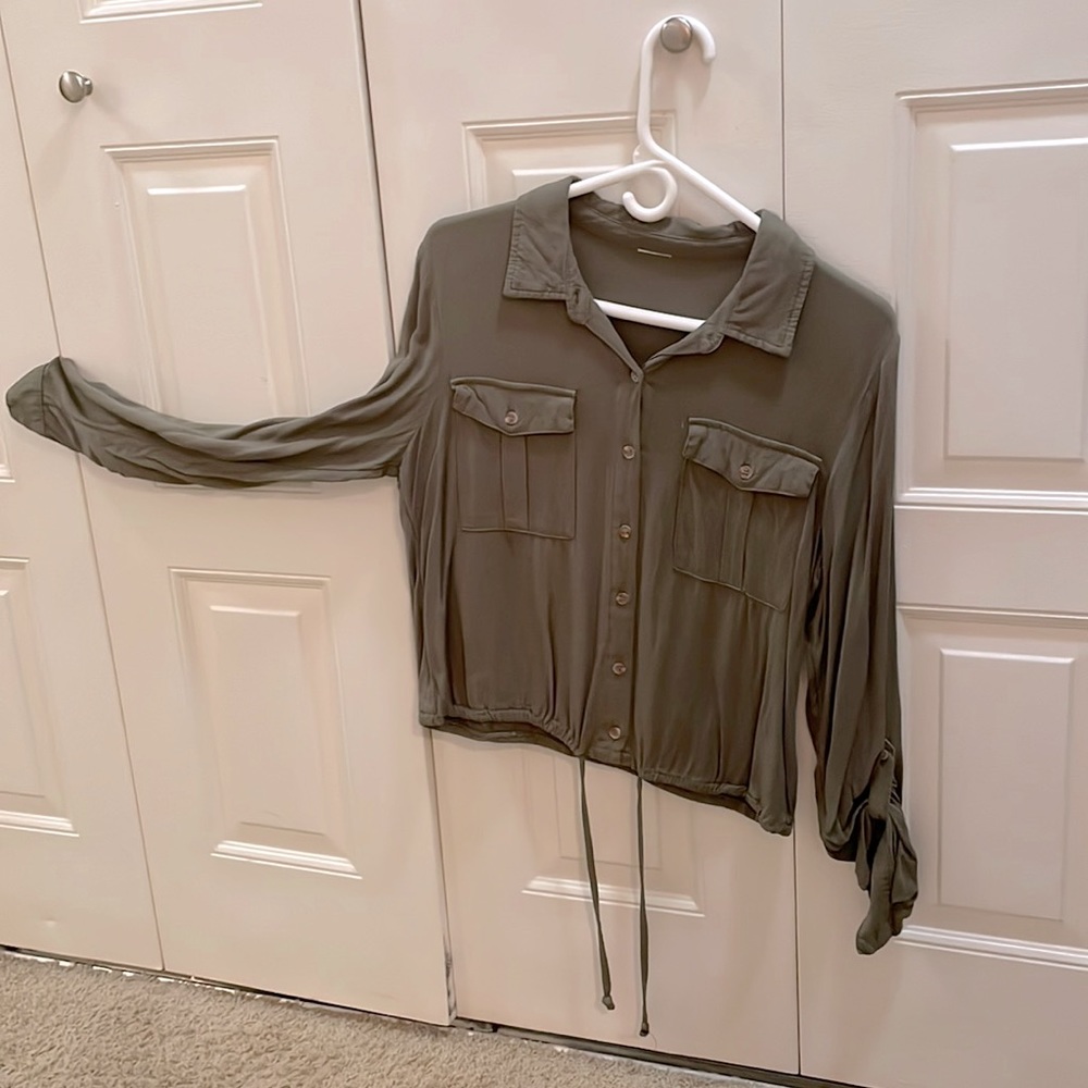 Size Large Green Button Up Shirt